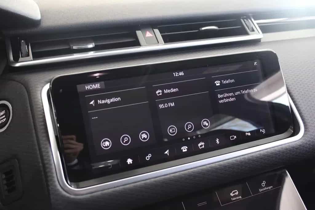 Land Rover Range Rover Velar R-Dynamic SE 04/2020-photo-17