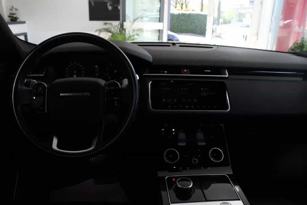 Land Rover Range Rover Velar R-Dynamic SE 04/2020-photo-20