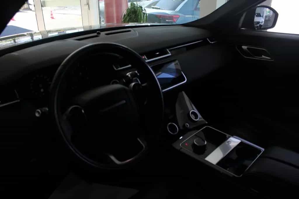 Land Rover Range Rover Velar R-Dynamic SE 04/2020-photo-28