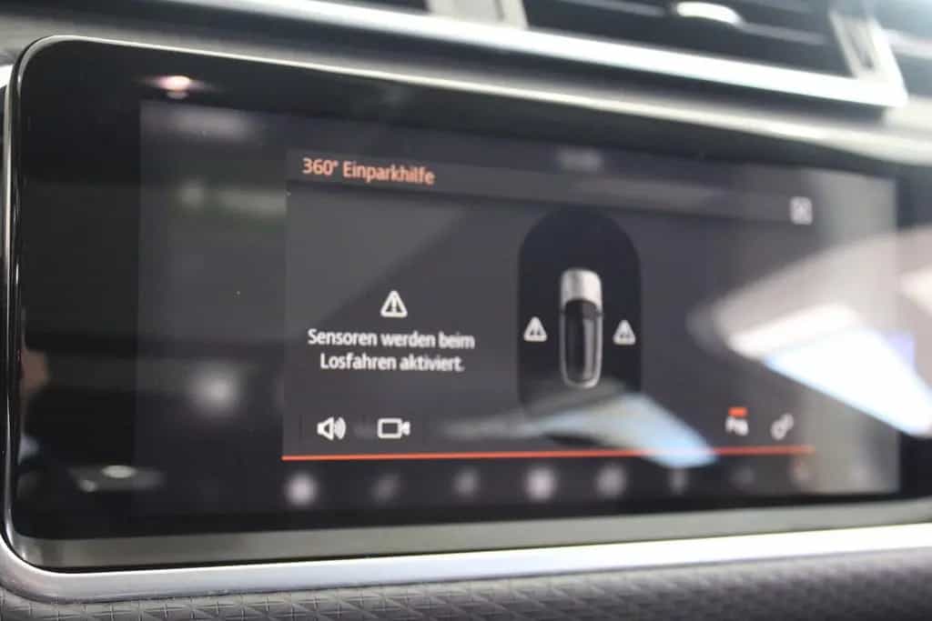 Land Rover Range Rover Velar R-Dynamic SE 04/2020-photo-30