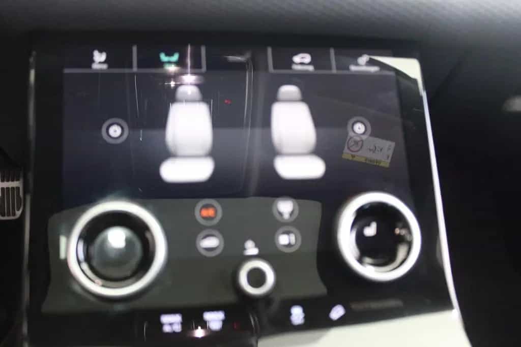 Land Rover Range Rover Velar R-Dynamic SE 04/2020-photo-31