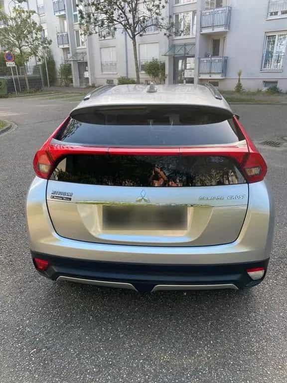 Mitsubishi Eclipse Cross 1.5 T-MIVEC ClearTec 2WD Plus 03/2019-photo-4