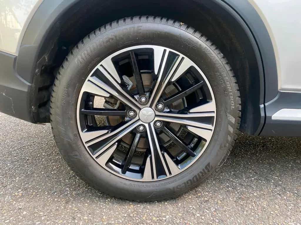 Mitsubishi Eclipse Cross 1.5 T-MIVEC ClearTec 2WD Plus 03/2019-photo-5