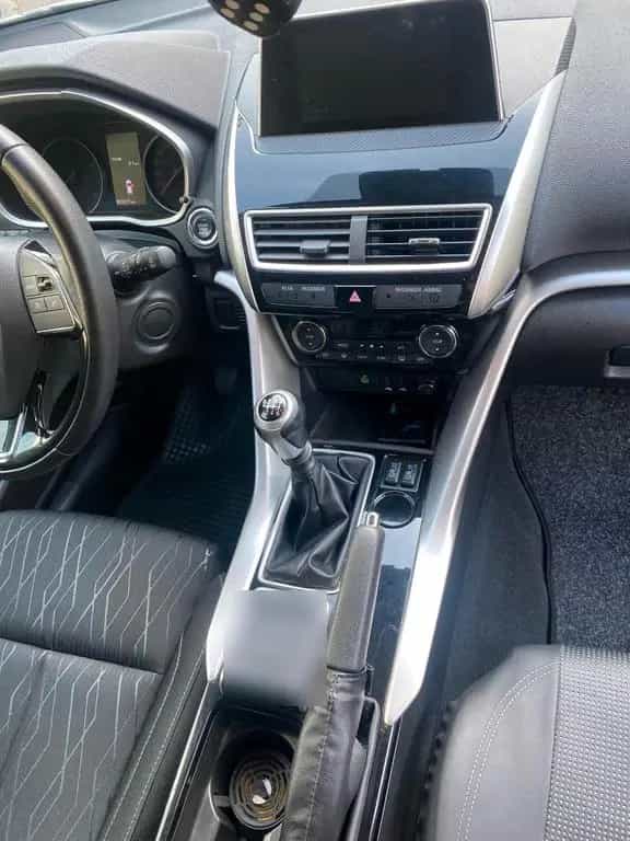 Mitsubishi Eclipse Cross 1.5 T-MIVEC ClearTec 2WD Plus 03/2019-photo-8