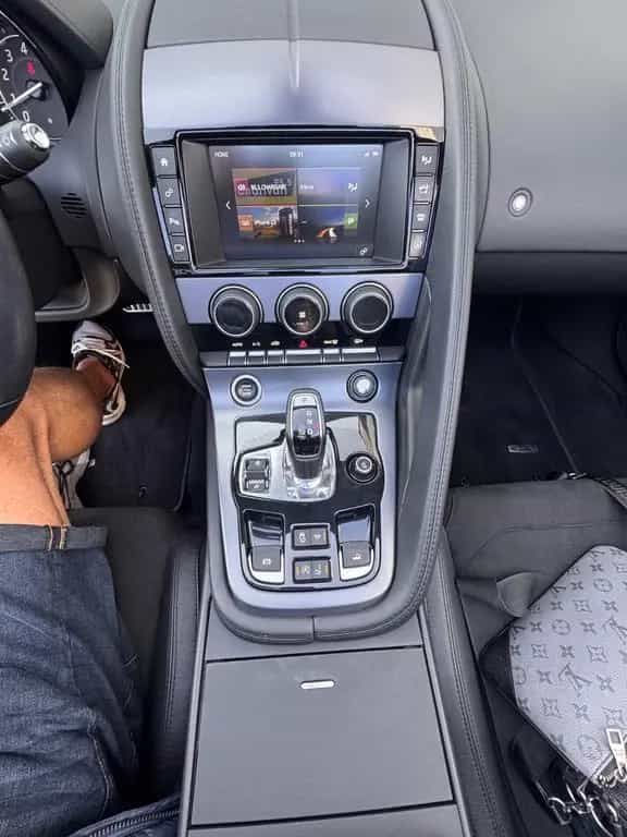 Jaguar F-Type Cabriolet P300 Kamera Klappenauspuff LED 12/2018-photo-17