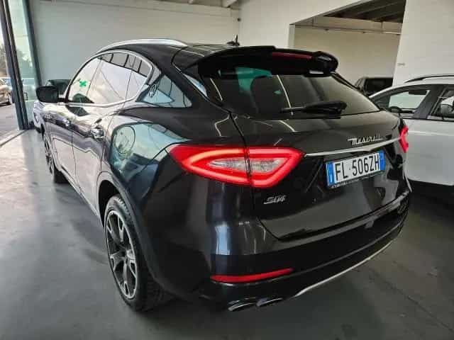 Maserati Levante 3.0 V6 430cv AUTOMATICO 09/2017-photo-3