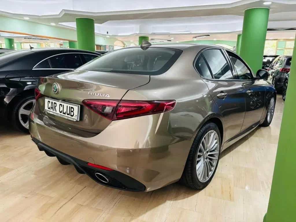 Alfa Romeo Giulia 2.2 Td 180cv Veloce 01/2019-photo-3