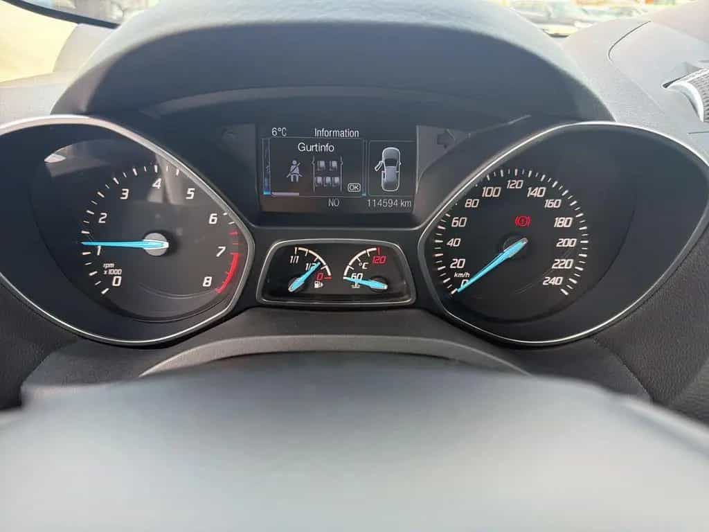 Ford Kuga 1.5 ECOBOOST TITANIUM KLIMA*SITZHZ*NAVI*PDC 03/2016-photo-15