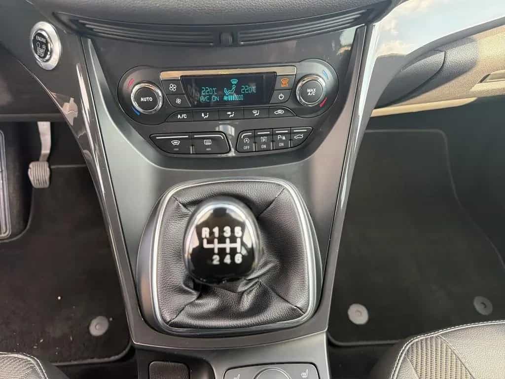 Ford Kuga 1.5 ECOBOOST TITANIUM KLIMA*SITZHZ*NAVI*PDC 03/2016-photo-17