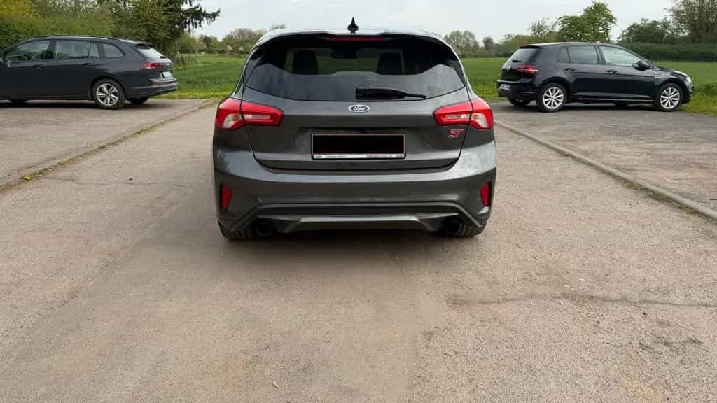 Ford Focus 2,3 ST Vollausst. incl. AHK 12/2020-photo-8