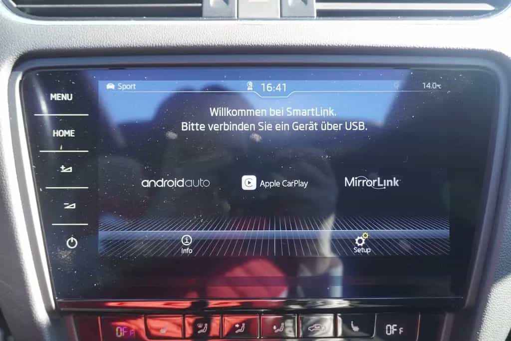 Skoda Octavia Combi 2.0TSI RS Standheizung ACC Panoram 10/2017-photo-11