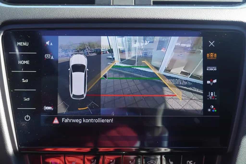 Skoda Octavia Combi 2.0TSI RS Standheizung ACC Panoram 10/2017-photo-19