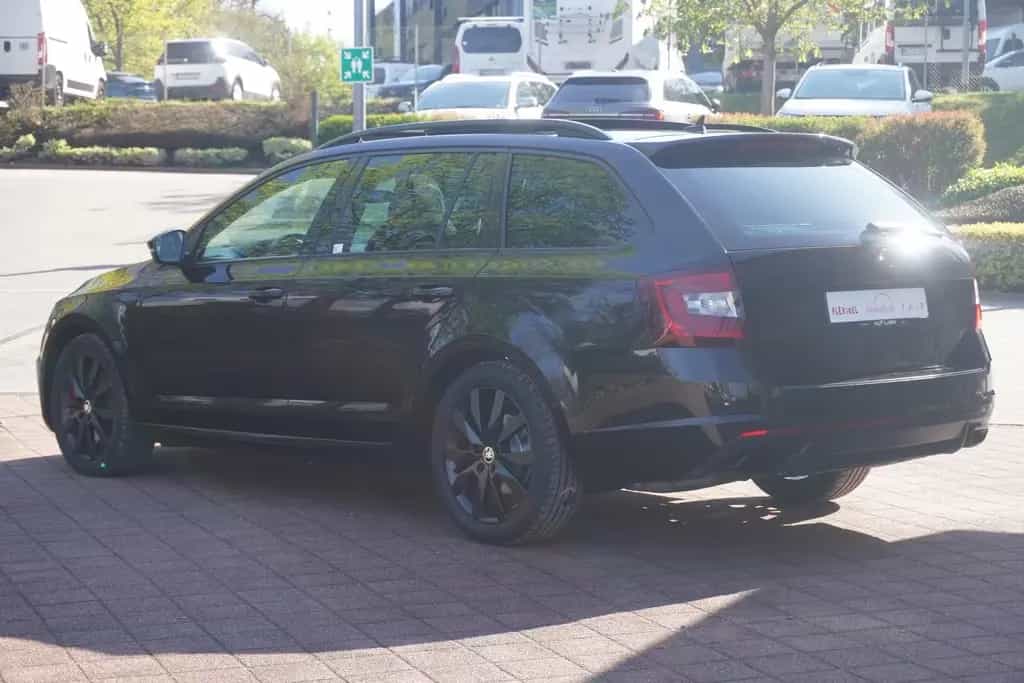 Skoda Octavia Combi 2.0TSI RS Standheizung ACC Panoram 10/2017-photo-2