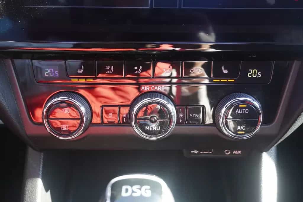 Skoda Octavia Combi 2.0TSI RS Standheizung ACC Panoram 10/2017-photo-20