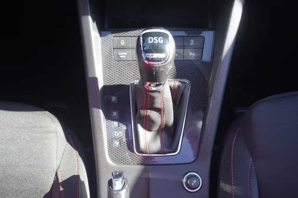 Skoda Octavia Combi 2.0TSI RS Standheizung ACC Panoram 10/2017-photo-22