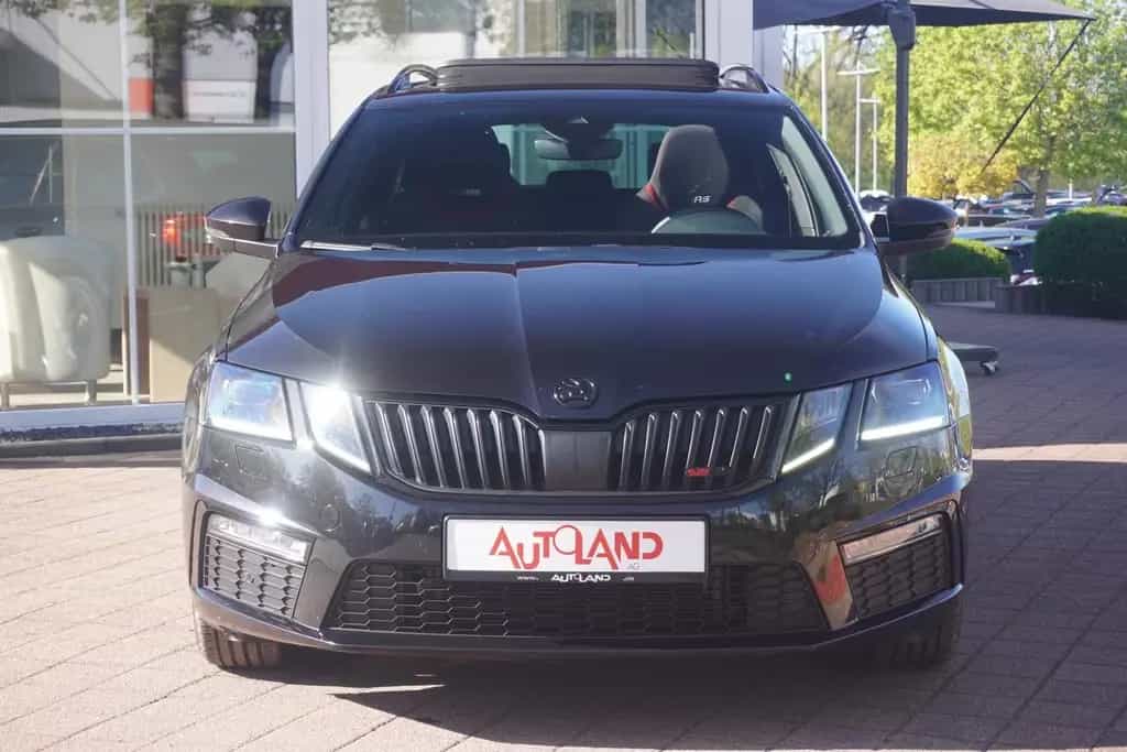 Skoda Octavia Combi 2.0TSI RS Standheizung ACC Panoram 10/2017-photo-5