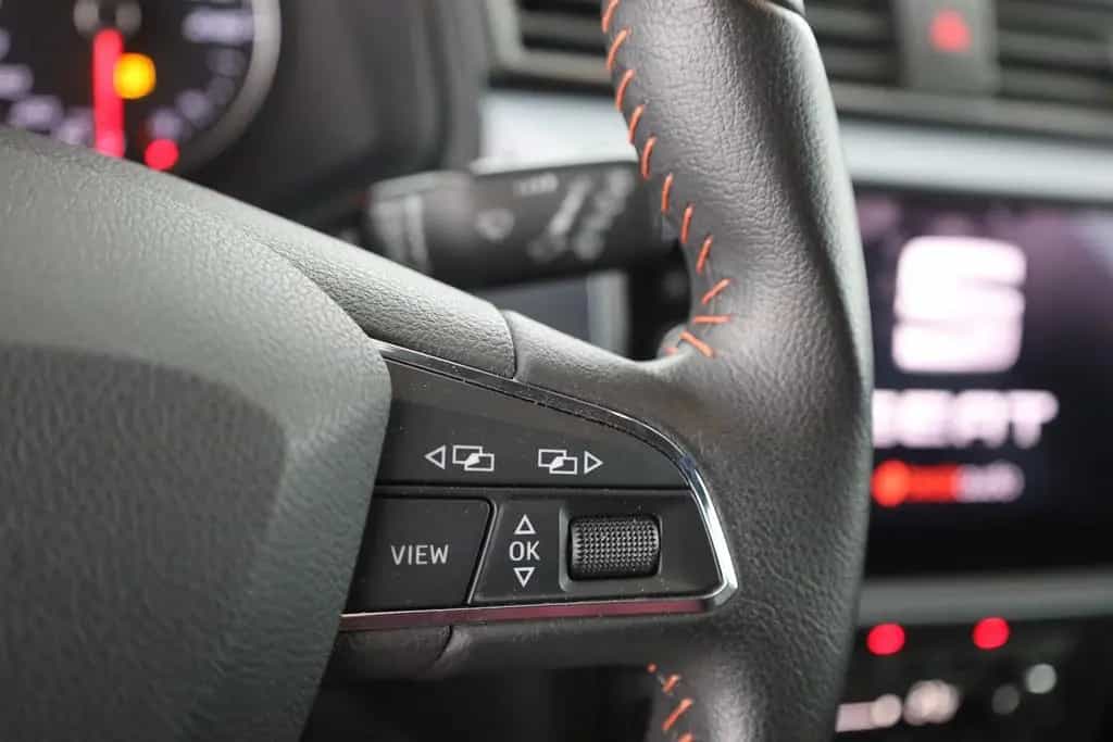 Seat Arona 1.0 TSI DSG Beats LED Sitzheizung Kamera 06/2020-photo-15