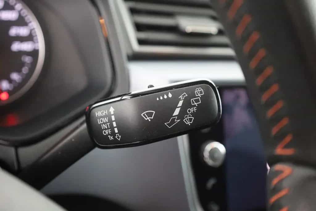 Seat Arona 1.0 TSI DSG Beats LED Sitzheizung Kamera 06/2020-photo-18