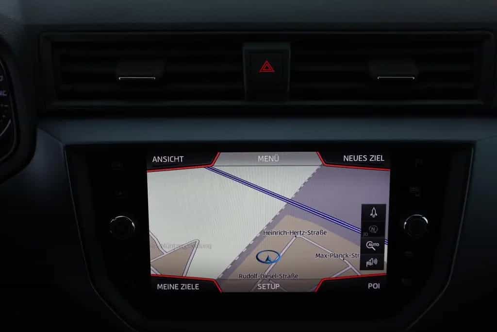Seat Arona 1.0 TSI DSG Beats LED Sitzheizung Kamera 06/2020-photo-27