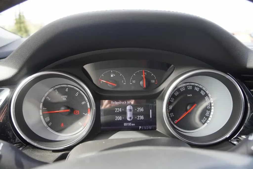 Opel Insignia Sports Tourer 1.5 DI Exclusive LED Navi 11/2017-photo-16