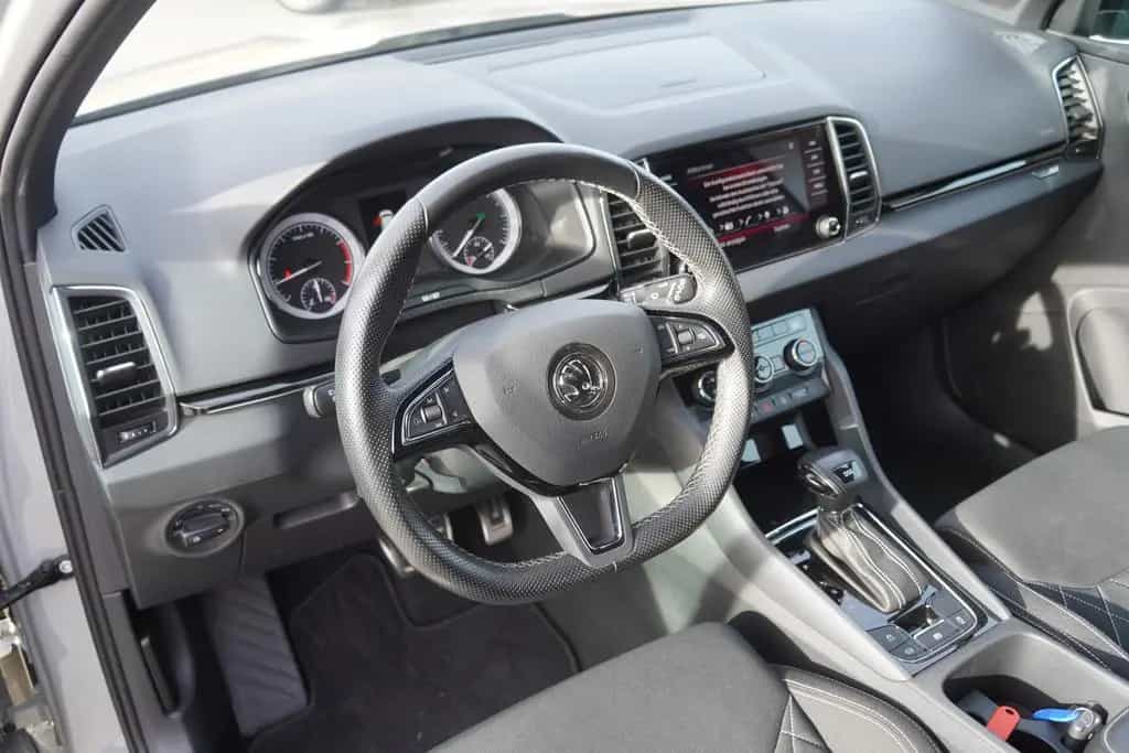 Skoda Karoq 1.5 TSI DSG Sportline LED ACC Kamera AHK 05/2019-photo-11
