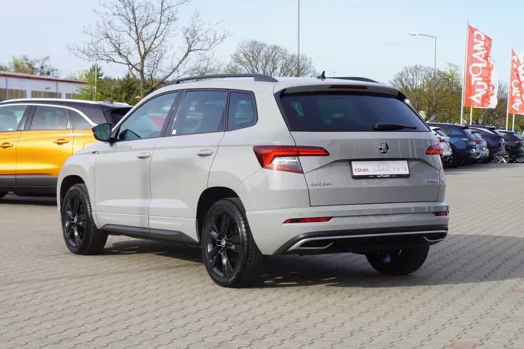 Skoda Karoq 1.5 TSI DSG Sportline LED ACC Kamera AHK 05/2019-photo-3