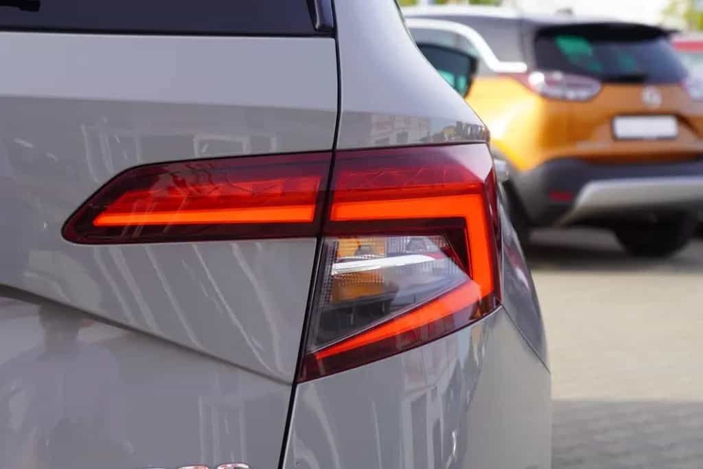 Skoda Karoq 1.5 TSI DSG Sportline LED ACC Kamera AHK 05/2019-photo-38