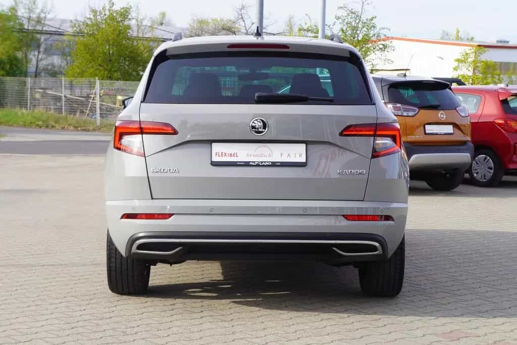 Skoda Karoq 1.5 TSI DSG Sportline LED ACC Kamera AHK 05/2019-photo-4
