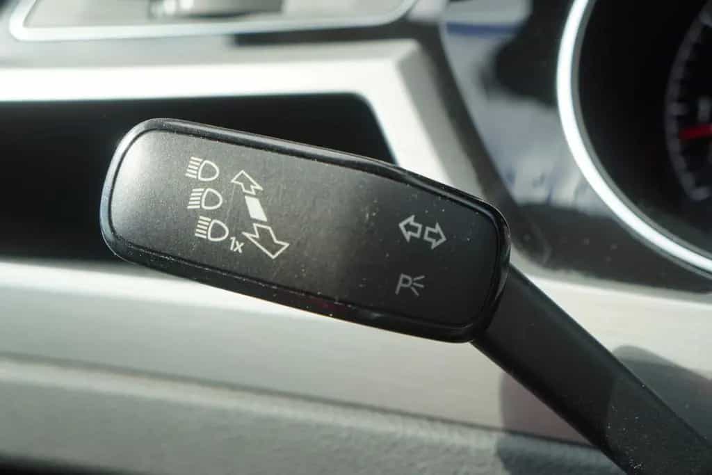 Volkswagen Touran 1.5 TSI R-Line DSG LED Navi ACC AHK PDC 03/2019-photo-16