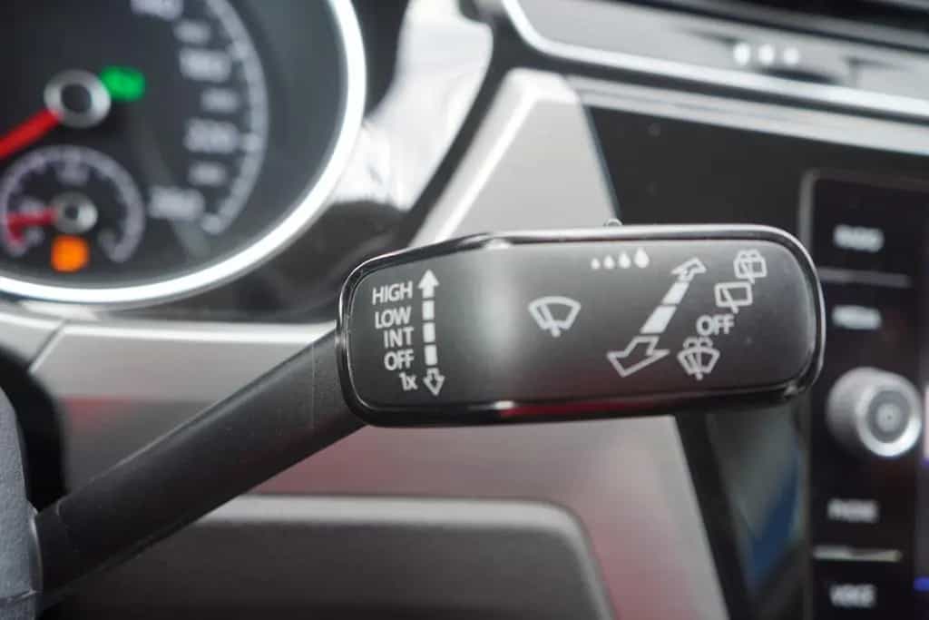 Volkswagen Touran 1.5 TSI R-Line DSG LED Navi ACC AHK PDC 03/2019-photo-18