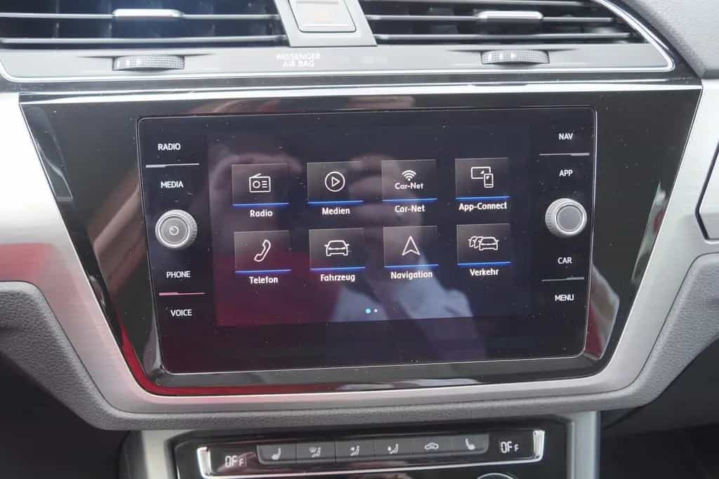 Volkswagen Touran 1.5 TSI R-Line DSG LED Navi ACC AHK PDC 03/2019-photo-21