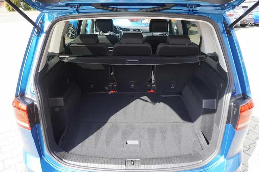 Volkswagen Touran 1.5 TSI R-Line DSG LED Navi ACC AHK PDC 03/2019-photo-9