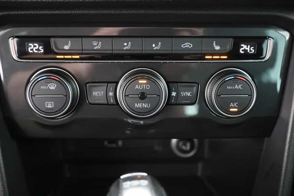 Volkswagen Tiguan 1.5 TSI DSG Comfortline LED Navi ACC 04/2019-photo-11
