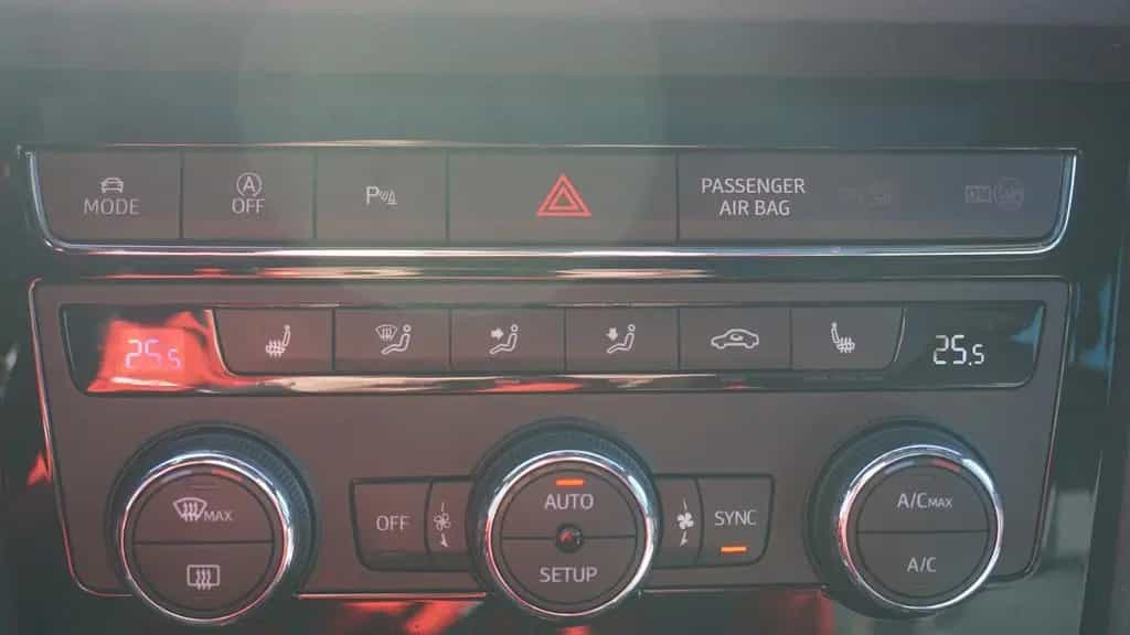 Seat Leon ST 1.5 TSI FR LED Navi Beats Panorama ACC 01/2019-photo-14