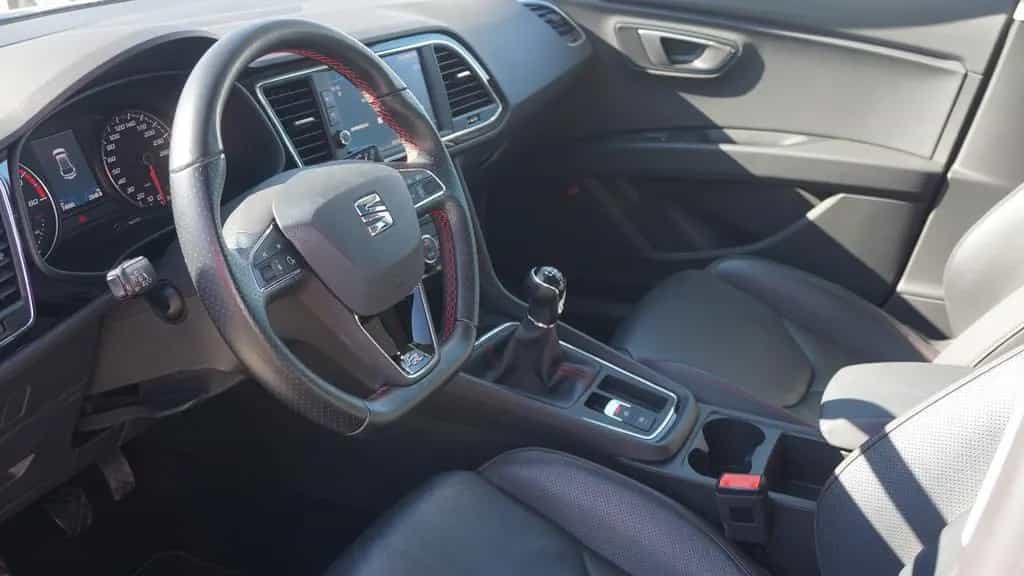 Seat Leon 1.5 FR Black Matt Edition 07/2019-photo-22