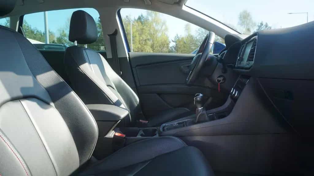 Seat Leon 1.5 FR Black Matt Edition 07/2019-photo-29
