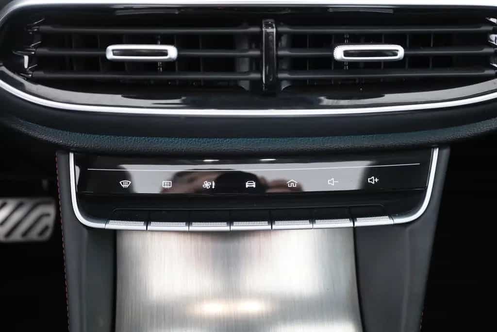 MG HS 1.5 T-GDI Luxury Aut. LED ACC Pano Navi 05/2024-photo-11