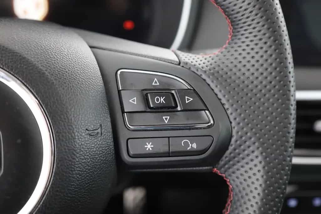 MG HS 1.5 T-GDI Luxury Aut. LED ACC Pano Navi 05/2024-photo-15