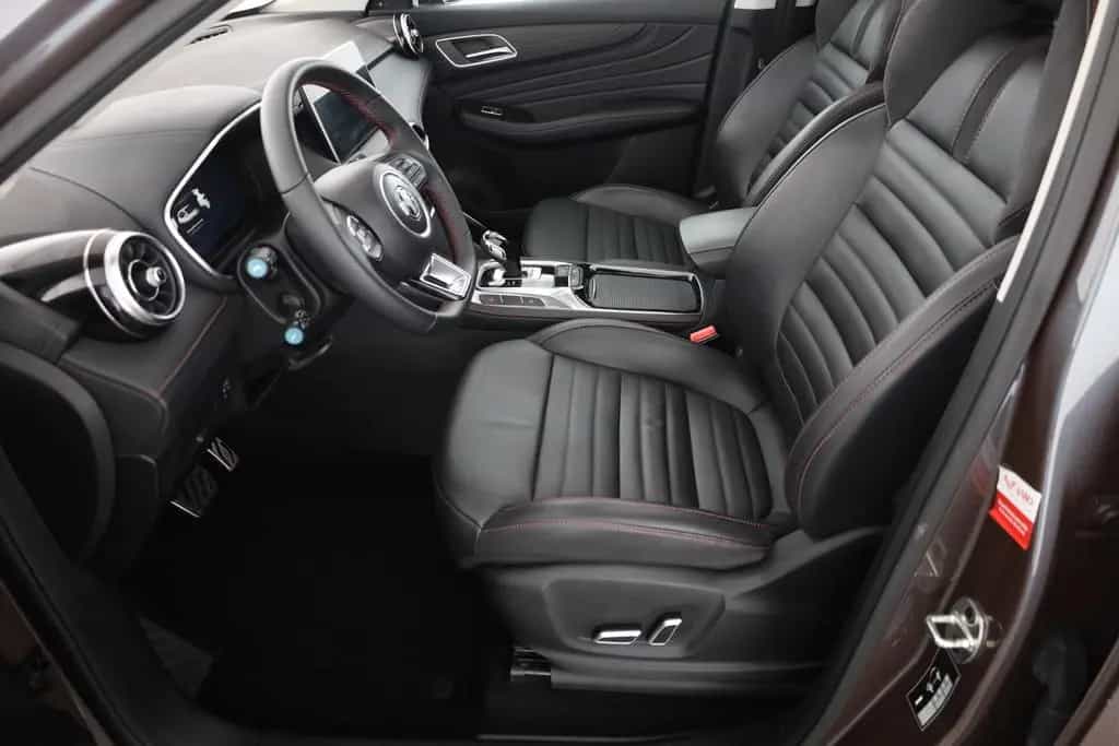 MG HS 1.5 T-GDI Luxury Aut. LED ACC Pano Navi 05/2024-photo-19