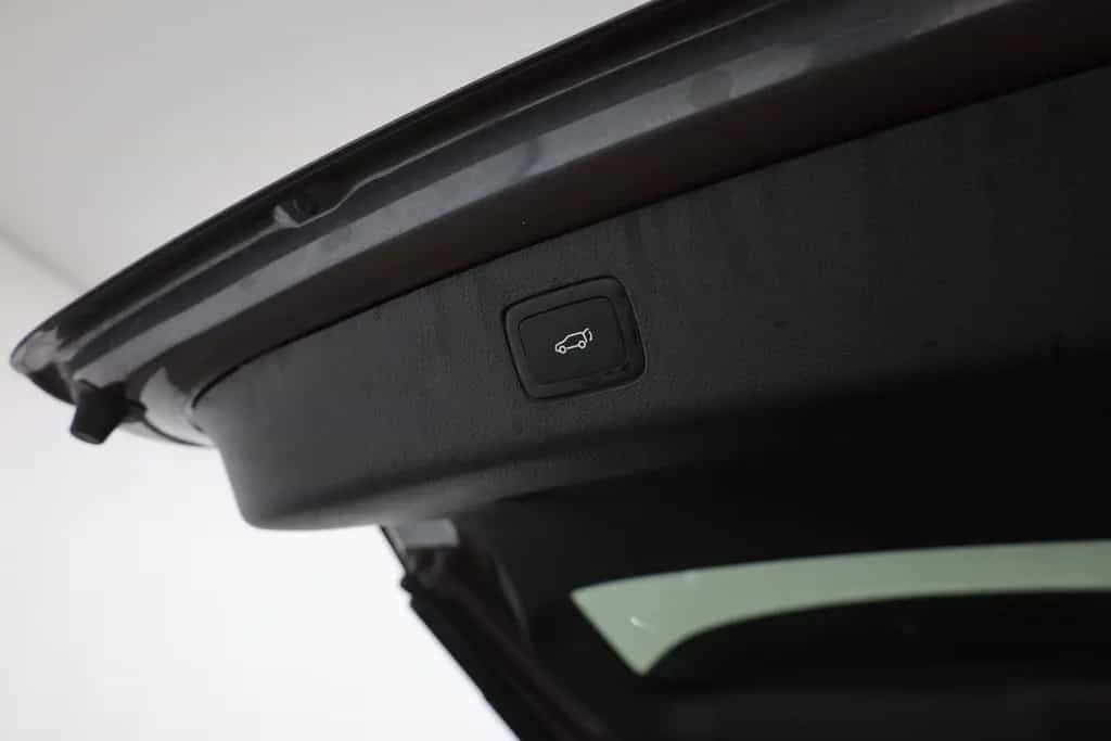 MG HS 1.5 T-GDI Luxury Aut. LED ACC Pano Navi 05/2024-photo-24