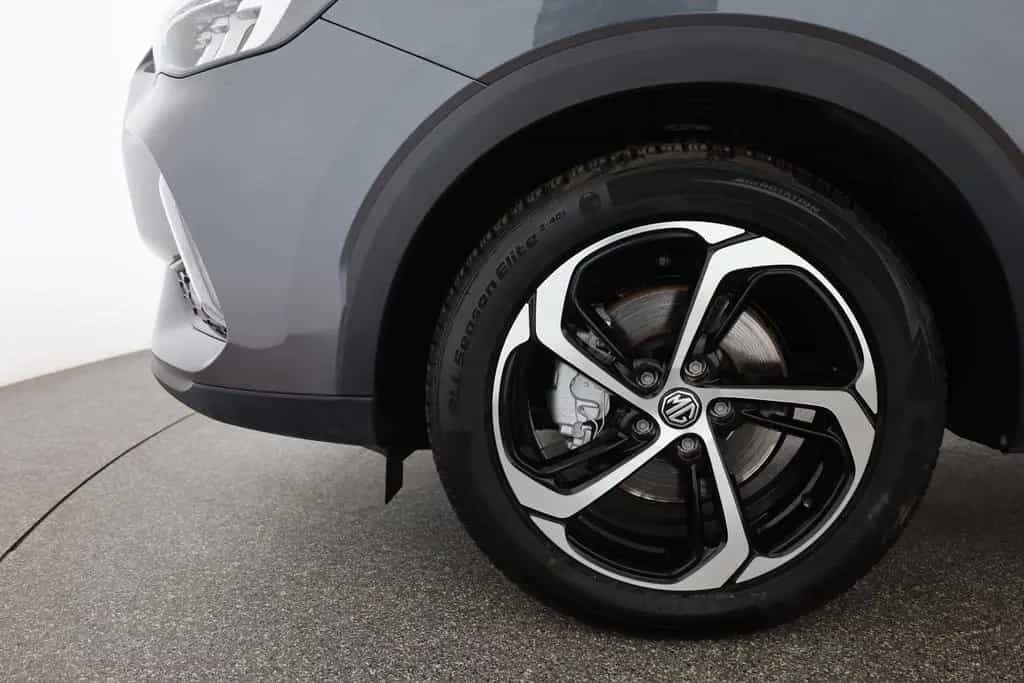 MG HS 1.5 T-GDI Luxury Aut. LED ACC Pano Navi 05/2024-photo-28