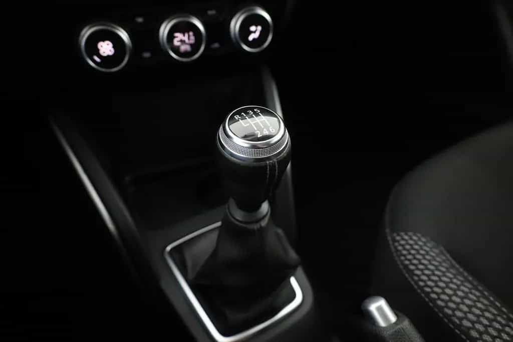 Dacia Duster II 1.3 TCE Adventure LED Navi 360° AHK 02/2019-photo-14