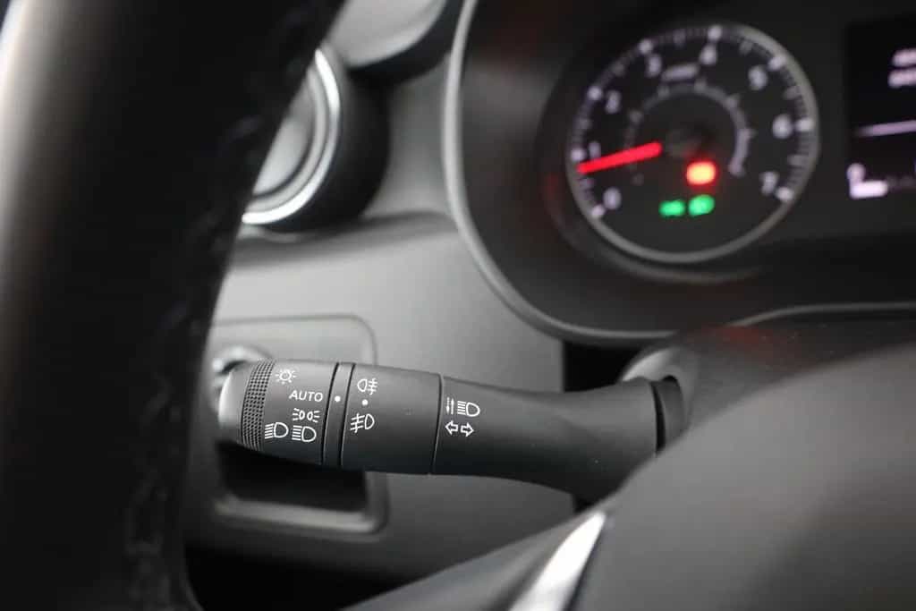 Dacia Duster II 1.3 TCE Adventure LED Navi 360° AHK 02/2019-photo-19