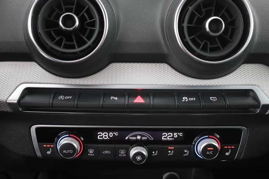 Audi Q2 35 TFSI S-Tronic LED Navi Sitzheizung Kamera 03/2022-photo-11