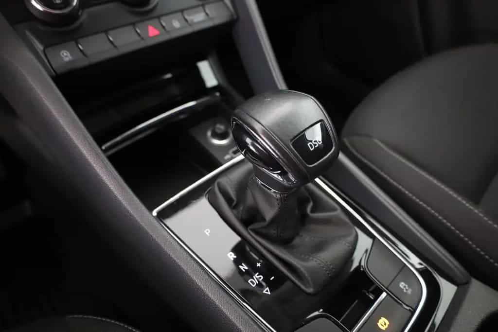 Skoda Karoq 1.5 TSI Ambition LED SmartLink Sitzheizung 07/2020-photo-13