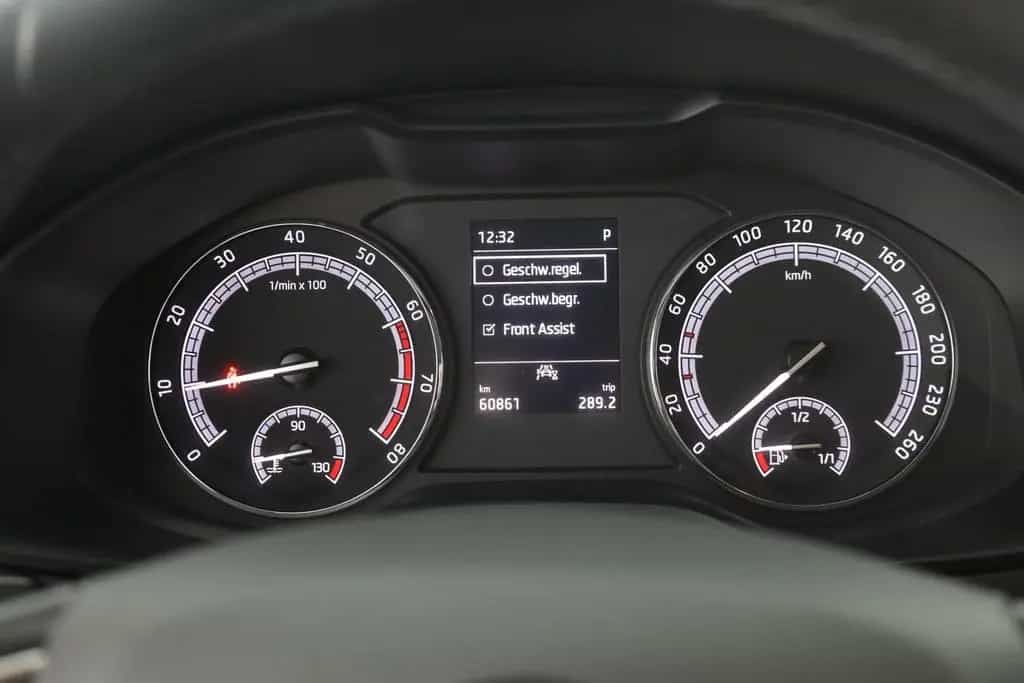 Skoda Karoq 1.5 TSI Ambition LED SmartLink Sitzheizung 07/2020-photo-17