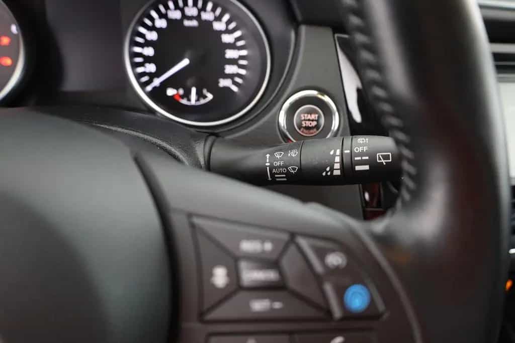 Nissan Qashqai 1.3 DIG-T Tekna LED Navi AHK Kamera 360° 02/2020-photo-18