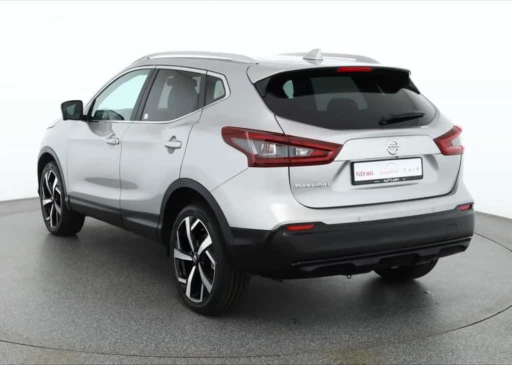 Nissan Qashqai 1.3 DIG-T Tekna LED Navi AHK Kamera 360° 02/2020-photo-2