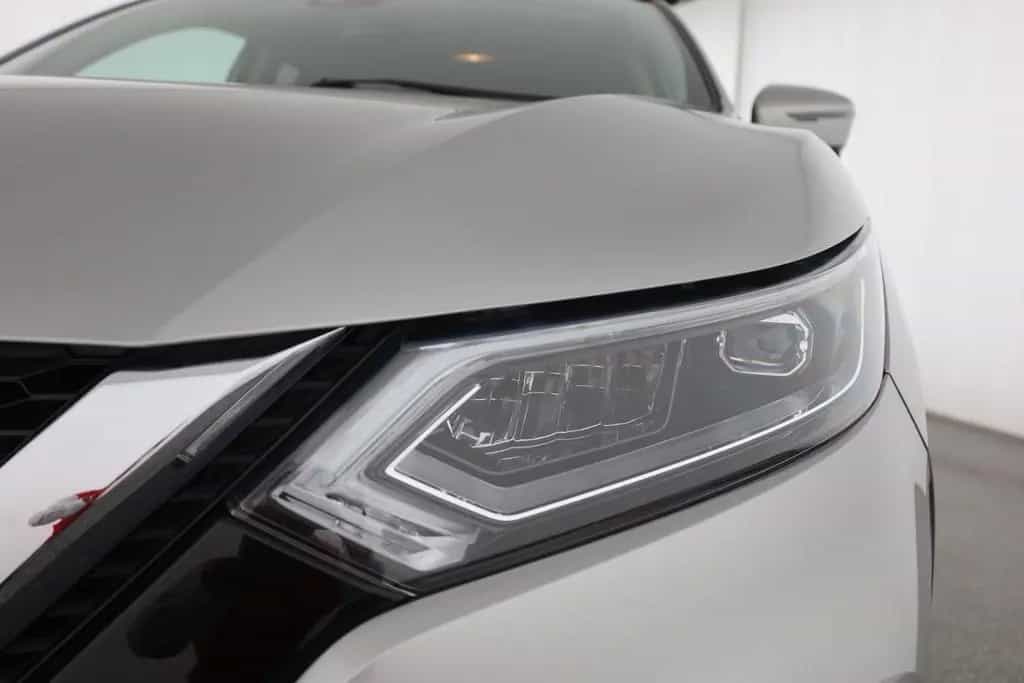 Nissan Qashqai 1.3 DIG-T Tekna LED Navi AHK Kamera 360° 02/2020-photo-28