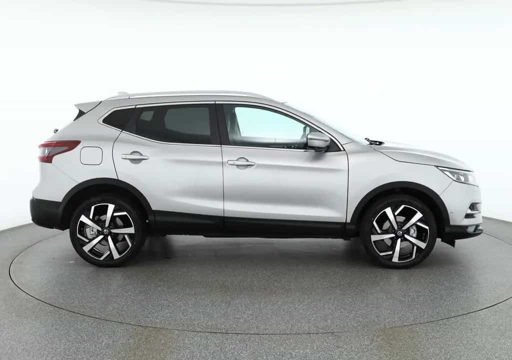 Nissan Qashqai 1.3 DIG-T Tekna LED Navi AHK Kamera 360° 02/2020-photo-5